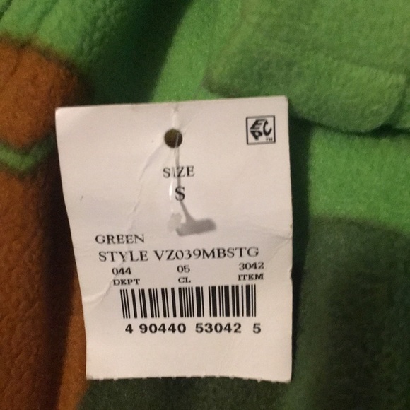 NWT Fortnite zip up pj’s - Picture 10 of 10